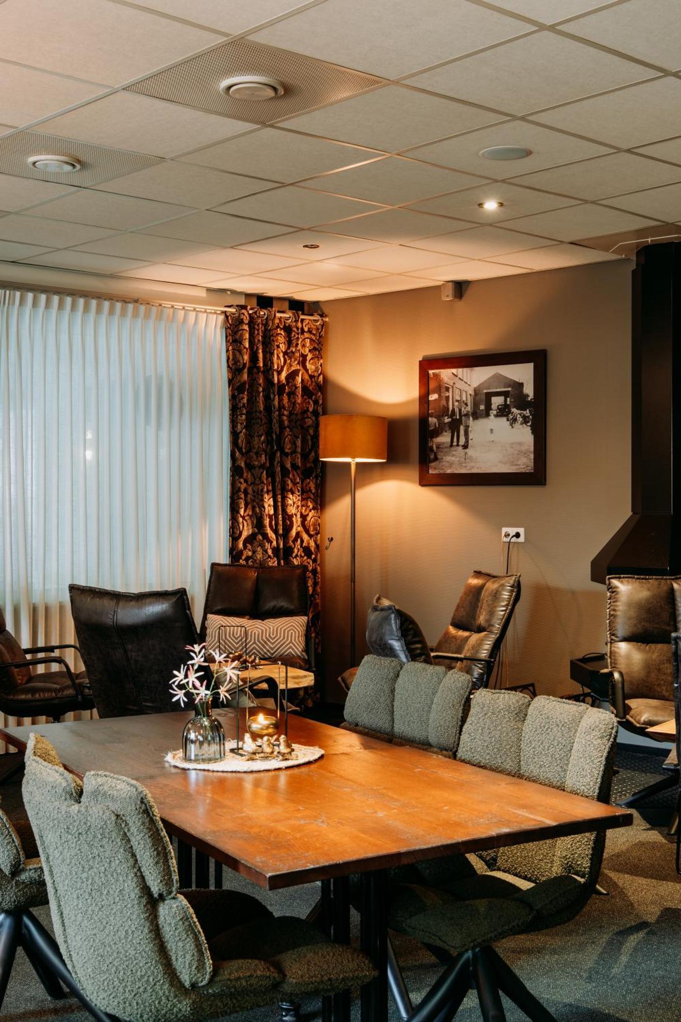 De Stobbe Hotel & Suites Ruinen Exterior photo